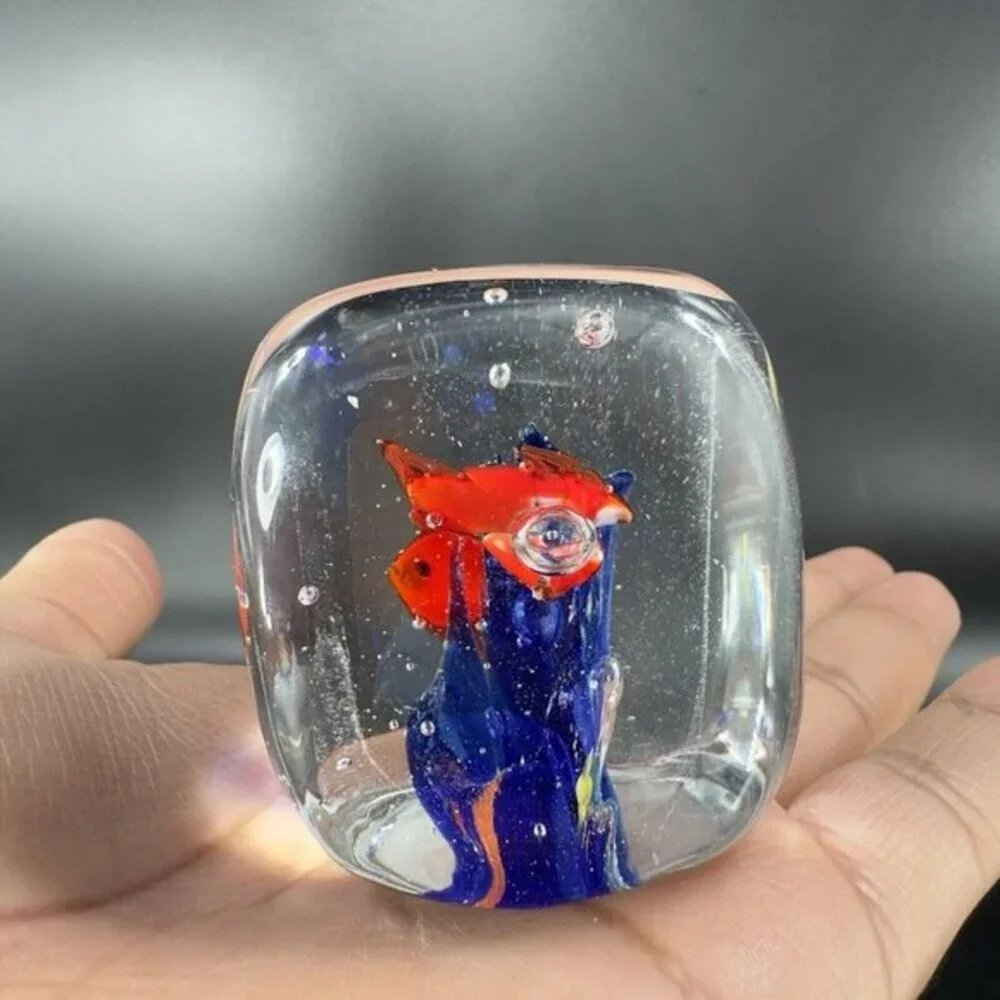 Vintage Art Glass Fish Aquarium Tank Paperweight Figurine Fish Small Bubbles VTG